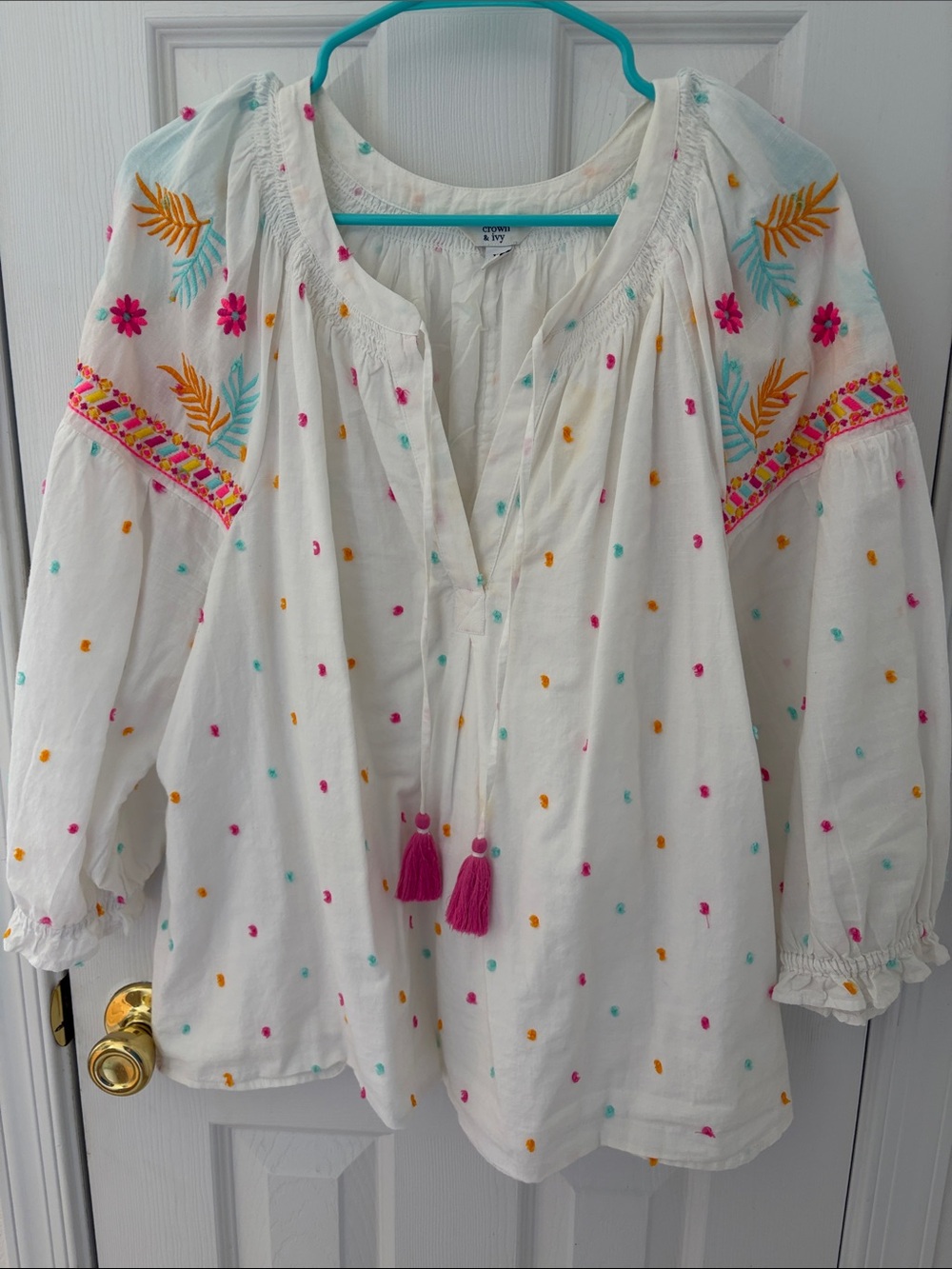 crown & ivy White Embroidered Peasant Top with Pink Tassels